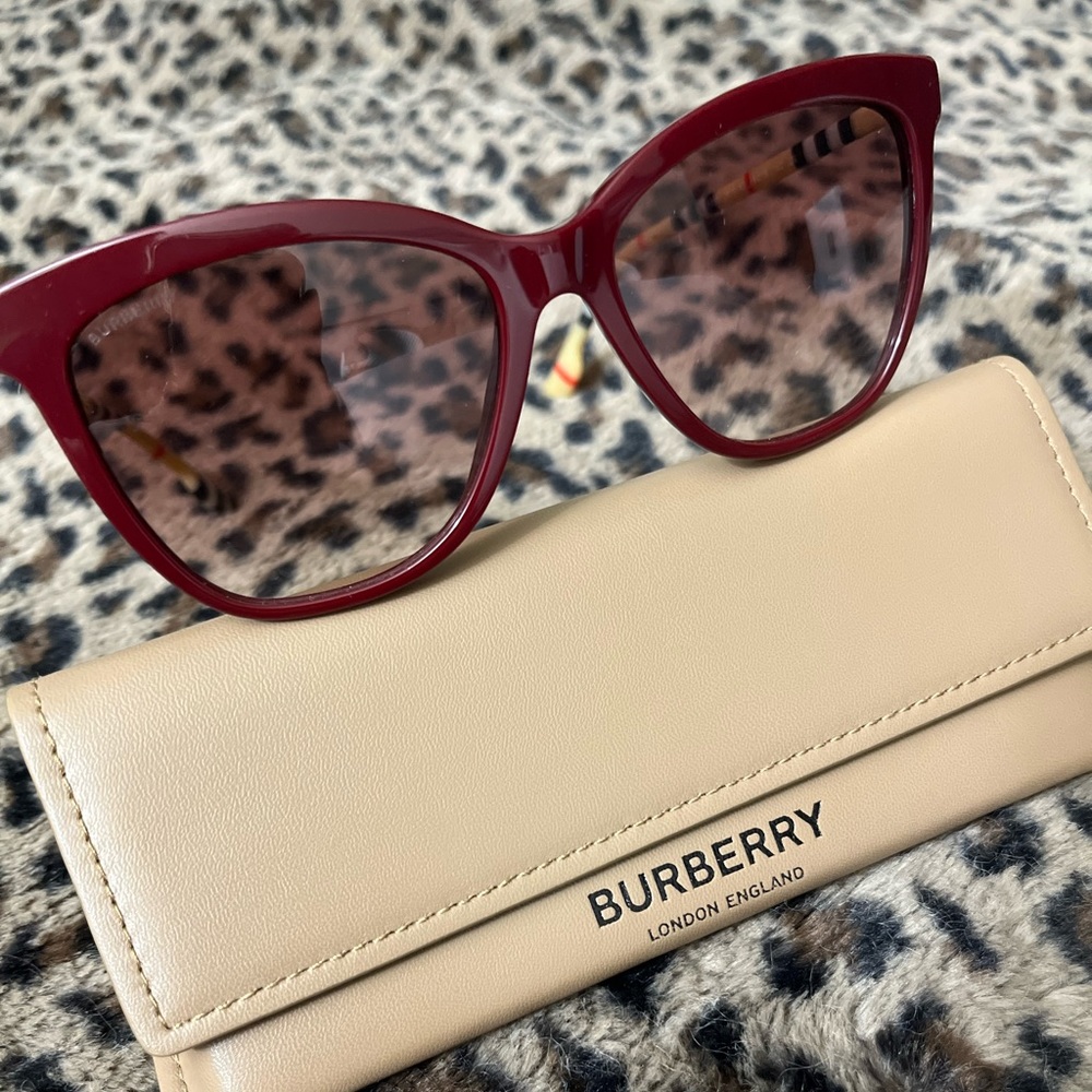 Burberry glasses